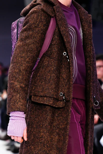 Look 94